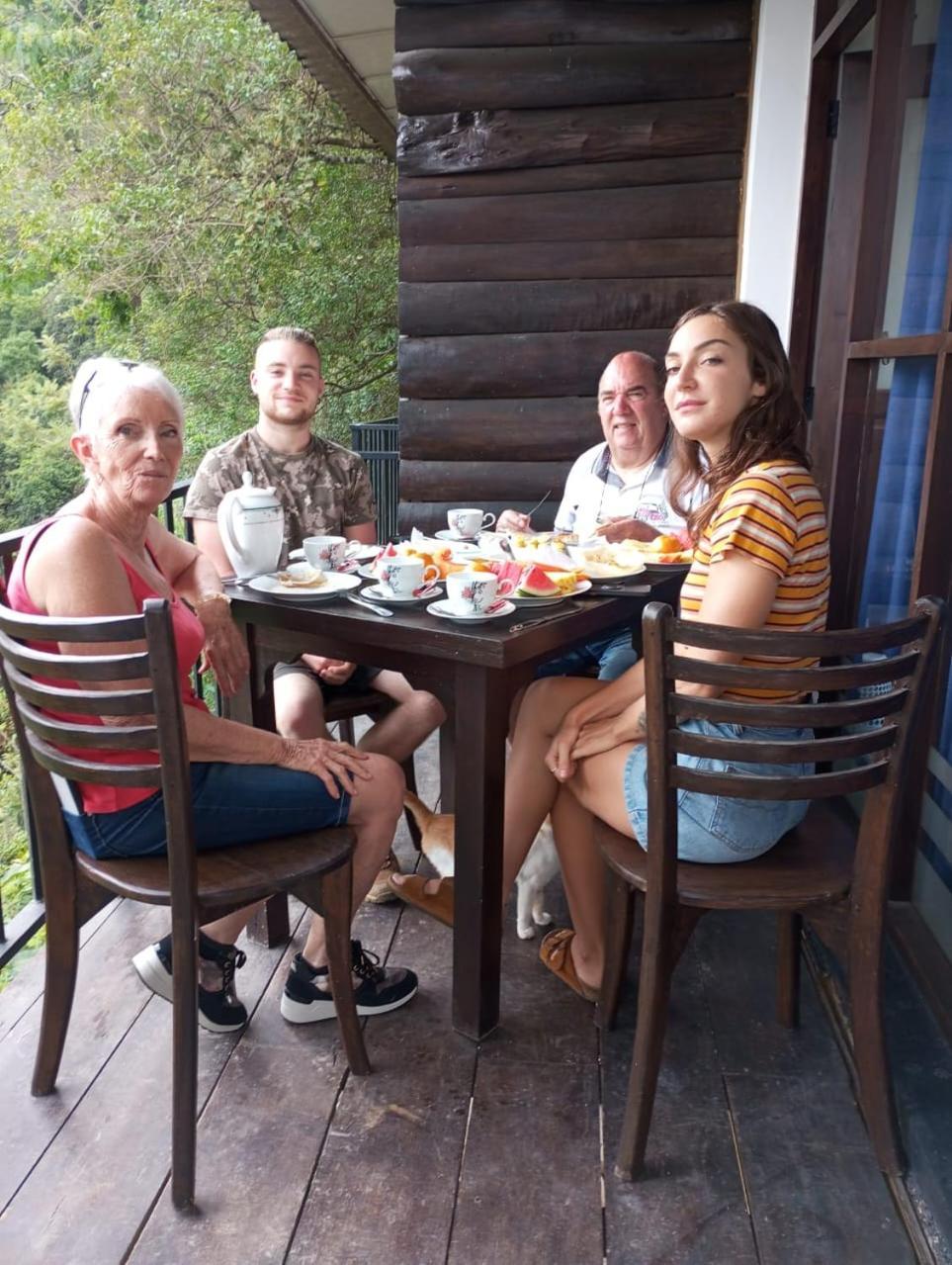 Chanidu Ella Inn Oda fotoğraf