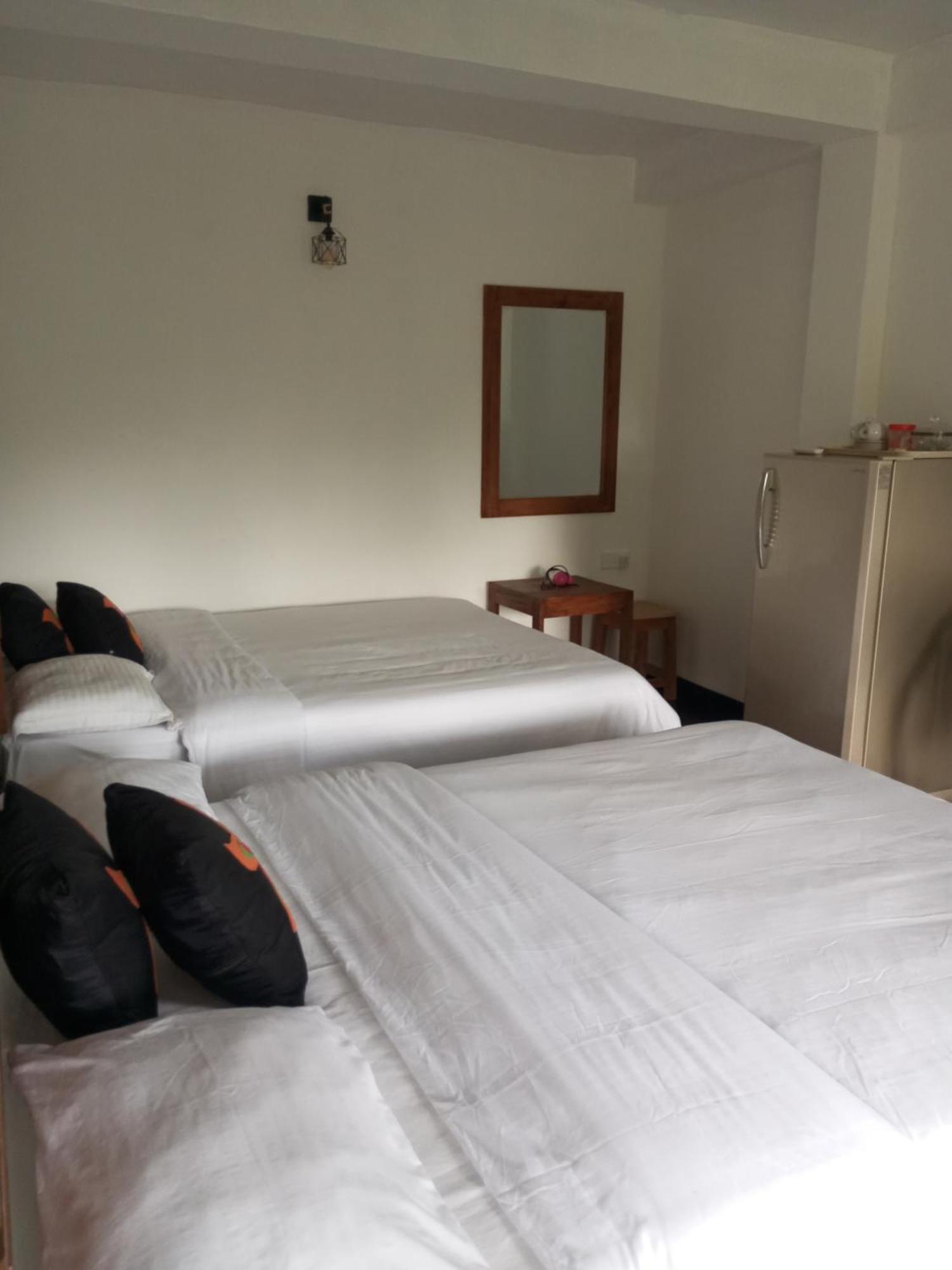 Chanidu Ella Inn Dış mekan fotoğraf