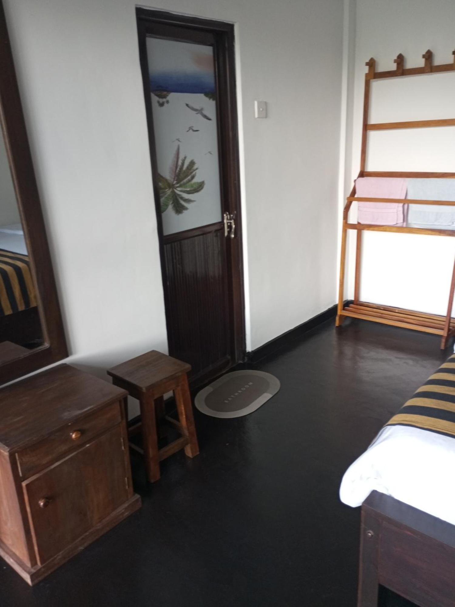 Chanidu Ella Inn Dış mekan fotoğraf