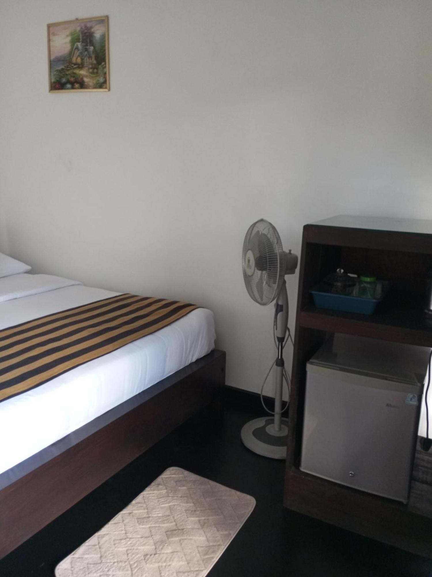 Chanidu Ella Inn Dış mekan fotoğraf